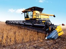 Challenger Combine Header